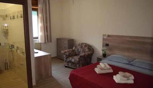 Quadruple Room with Private Bathroom