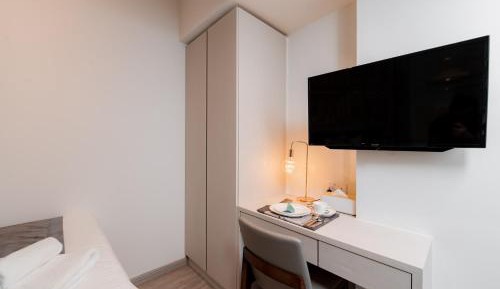 Studio Single (with Skylight)