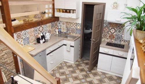  Luxury Apartment