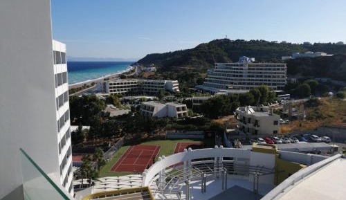 Double or Twin Room with Side Sea View