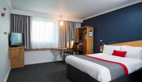 Double Room with Free Hot Breakfast - Accessible