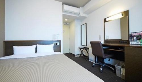 Semi Double Room - Non-Smoking 