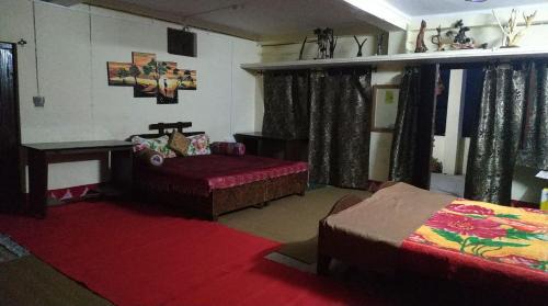 6-Bed Mixed Dormitory Room