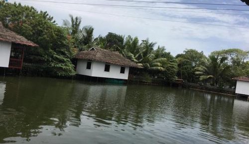 Superior Cottage