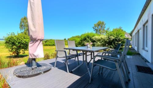 Two-Bedroom Apartment with Terrace