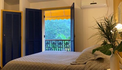 Quarto Duplo Superior com Vista da Serra