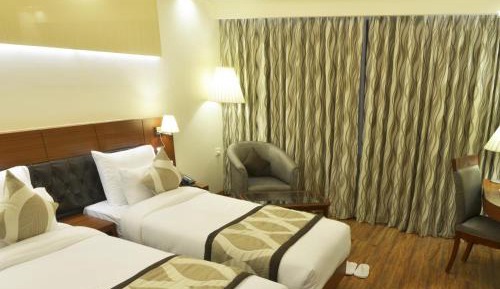 Deluxe Room with complimentary upgrade to next category