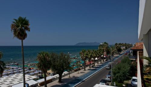 Superior Double Room with Sea View and Spa Bath