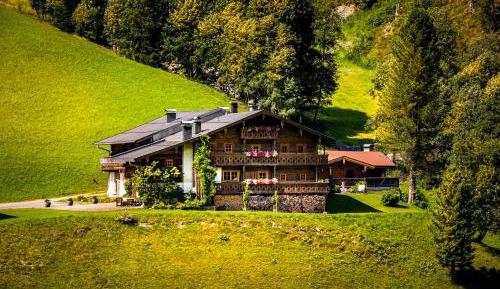 Seven-Bedroom House
