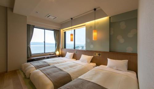 Superior Japanese-Style Room
