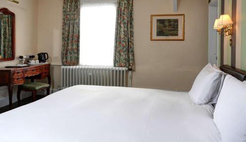 Cozy Double Room - Non-Smoking