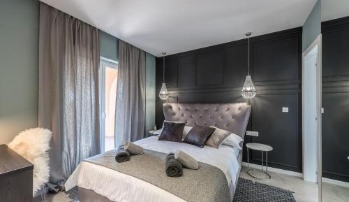 Two Bedroom Apartment with Terrace and Balcony