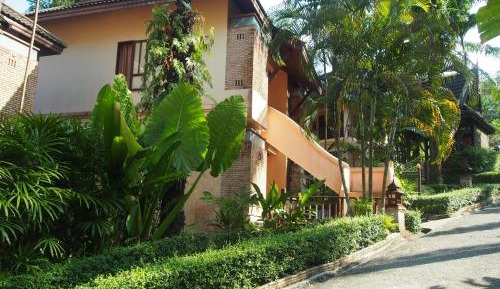 Deluxe Double or Twin Room with Mountain View
