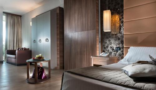 Deluxe Suite with Sea View