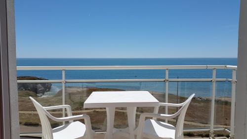  Double Room with Balcony and Sea View