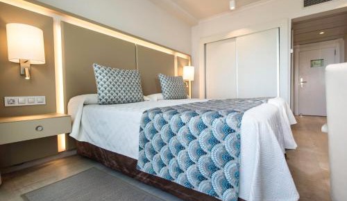 Standard Double Room (2 Adults)