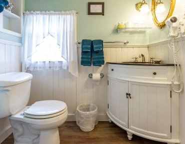 Double Room with Private External Bathroom