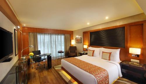 Executive Club Room