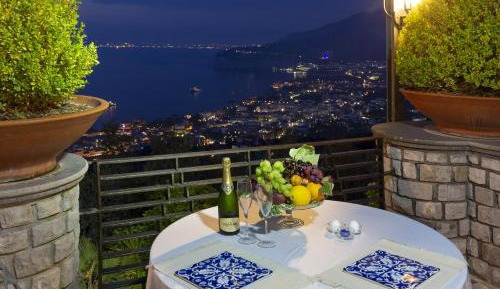 Deluxe Double or Twin Room with Sea View