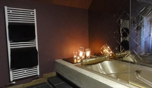 Suite with Garden View