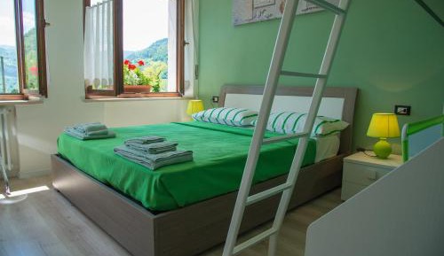 Triple Room with Mountain View