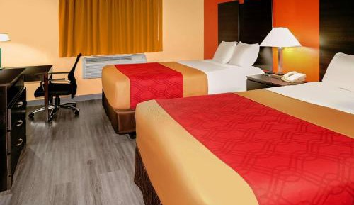 Double Room with Two Double Beds - Smoking