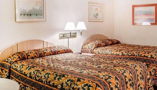 Double Room with Two Double Beds - Non-Smoking