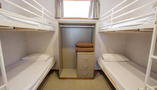 Family Cabin (Sleeps 6)