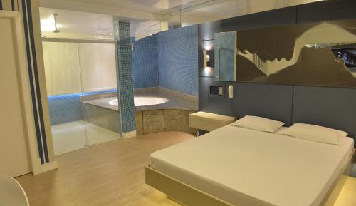 Studio with Spa Bath