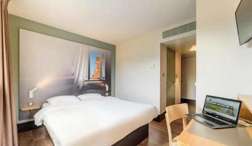 Double Room - Non-Smoking 