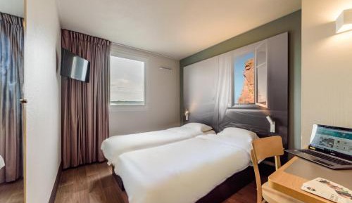 Twin Room - Non-Smoking