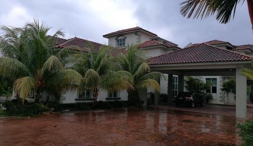 Deluxe Bungalow