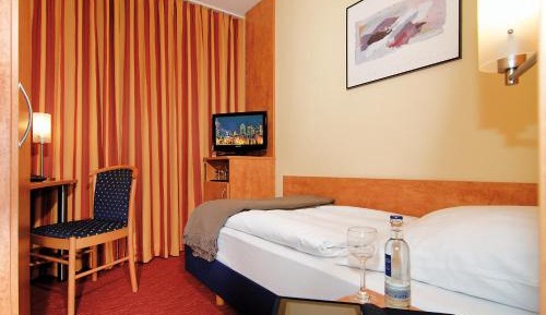 Standard Single Room