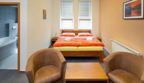 Deluxe Double Room with Bath