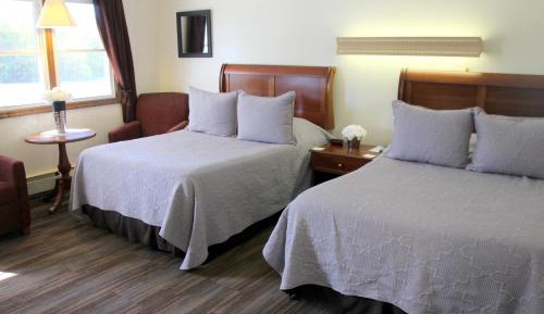Double Room (1 Adult + 1 Child)