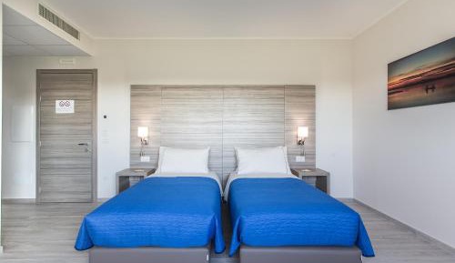 Single Room with Private Bathroom