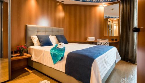 Superior Deluxe Suite - 2 Room+Balcony & Kitchenette - 164 ft² 4 Adult+1 Child