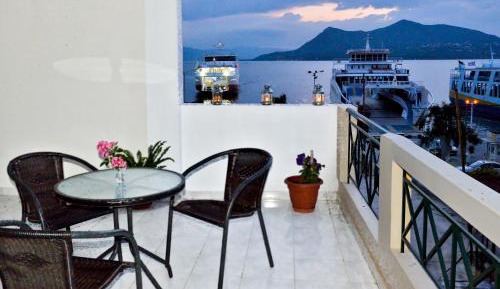 Studio with Sea View (3 Adults)