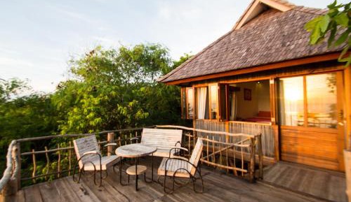 Bungalow with Sea View