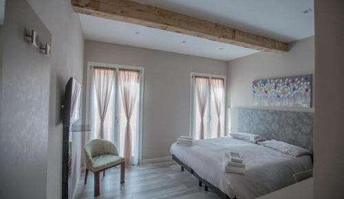 Double or Twin Room with Private Bathroom
