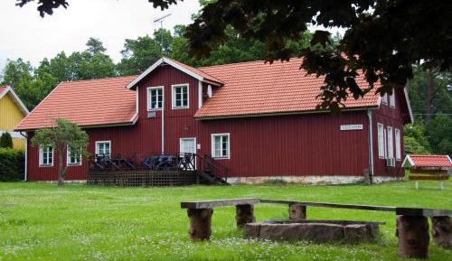 Six-Bedroom House