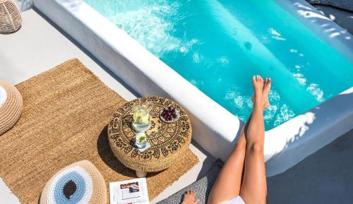 Silver Suite with Private Outdoor Pool - Hot Tub and Panoramic Caldera View