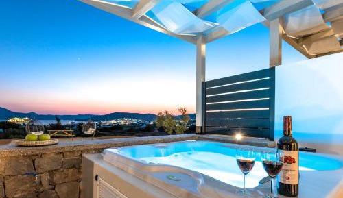 Queen Suite with Sea View