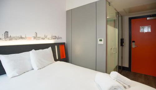 Double Room - No Window