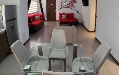 Queen Studio