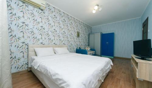 Apartment with Lake View