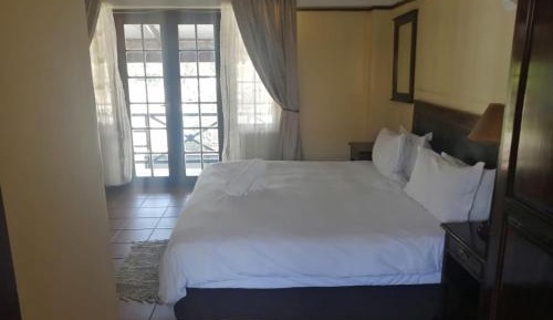 Double or Twin Room with Terrace