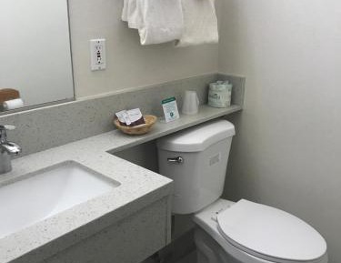Standard King Room - Non-Smoking 
