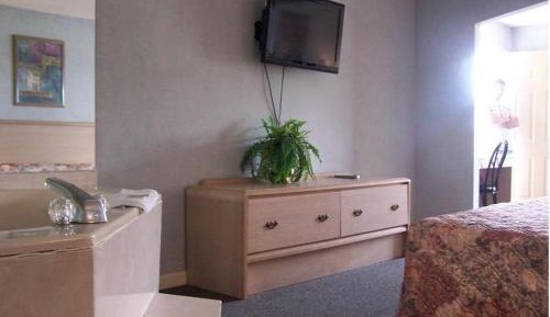 King Suite with Sofa Bed
