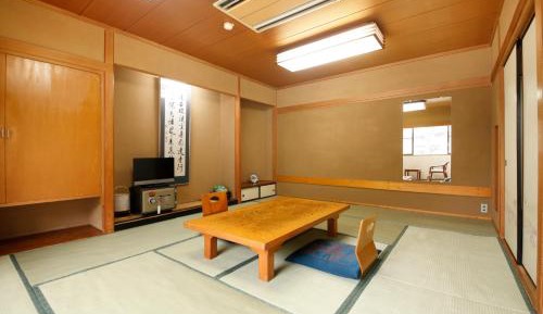 Standard Japanese-Style Room with Private Toilet (Shared Bathroom)